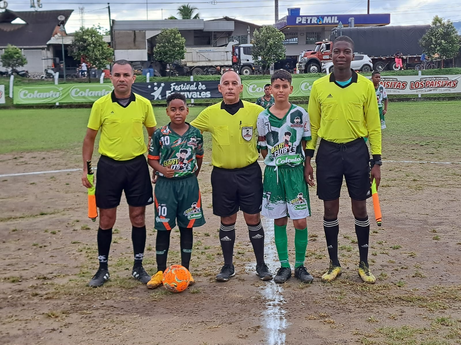 hoober-quintero-y-barrio-la-alborada-finalistas-en-uraba-2