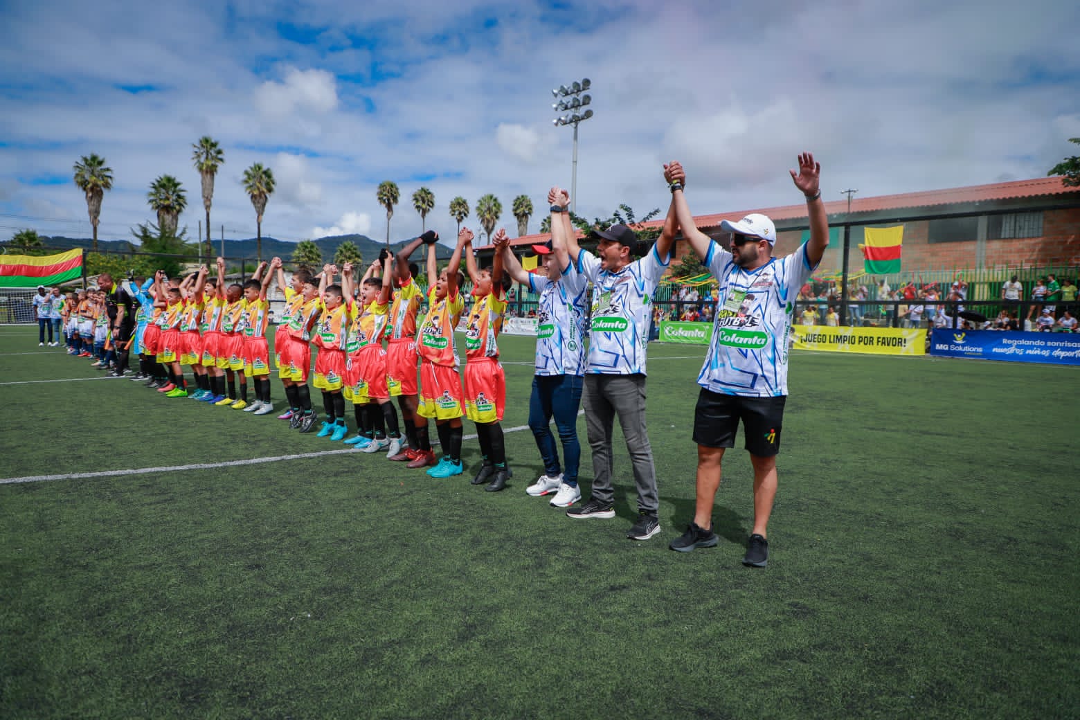 https://www.festivaldefestivales.com/wp-content/uploads/2023/09/24-equipos-babyfutbol-colanta-oriente-antioquia.jpeg