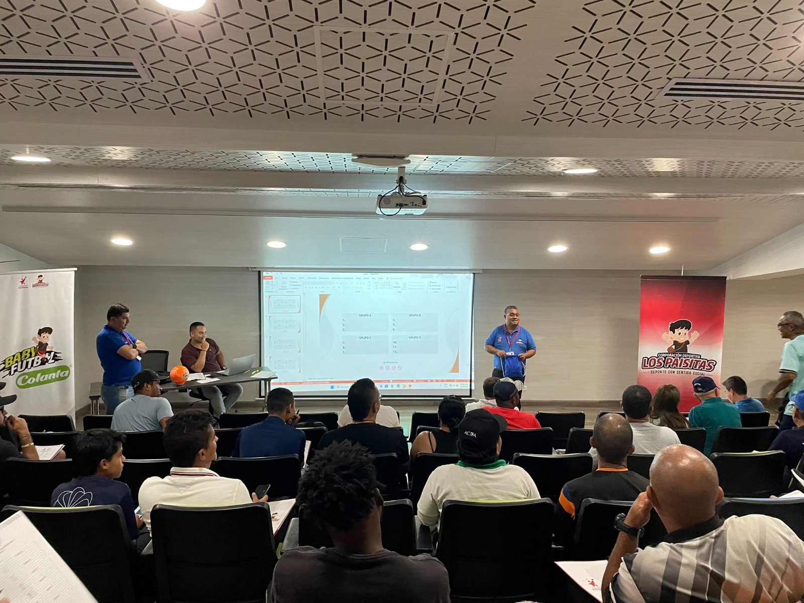 todo-listo-para-el-repechaje-del-babyfutbol-colanta-en-medellin