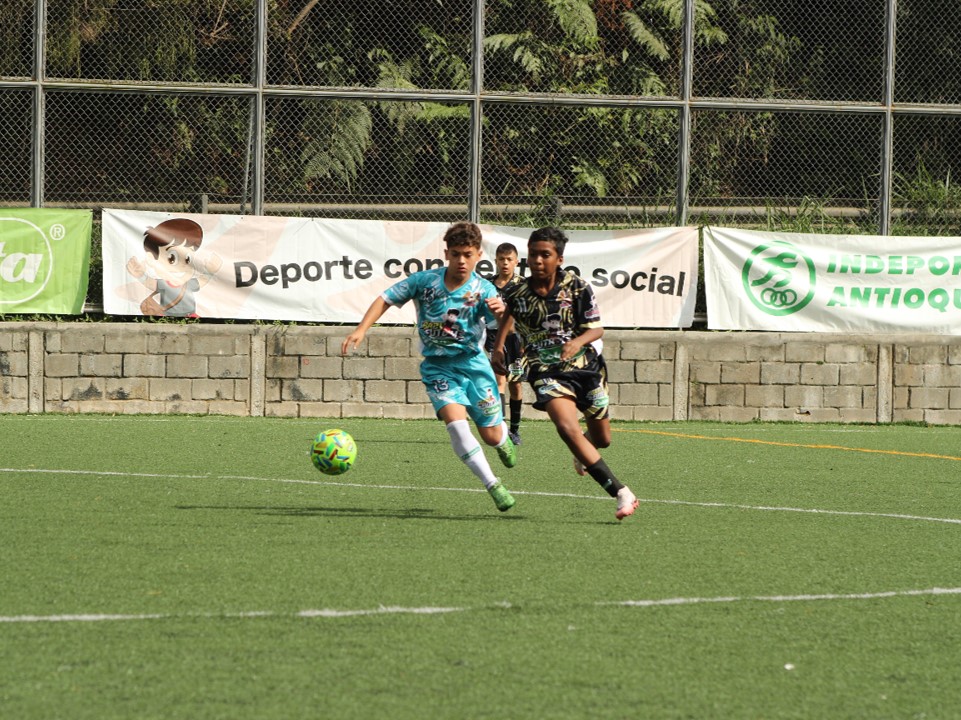 https://www.festivaldefestivales.com/wp-content/uploads/2024/10/selectivo-valle-de-aburra-babyfutbol-colanta-2024-2025-1.jpg