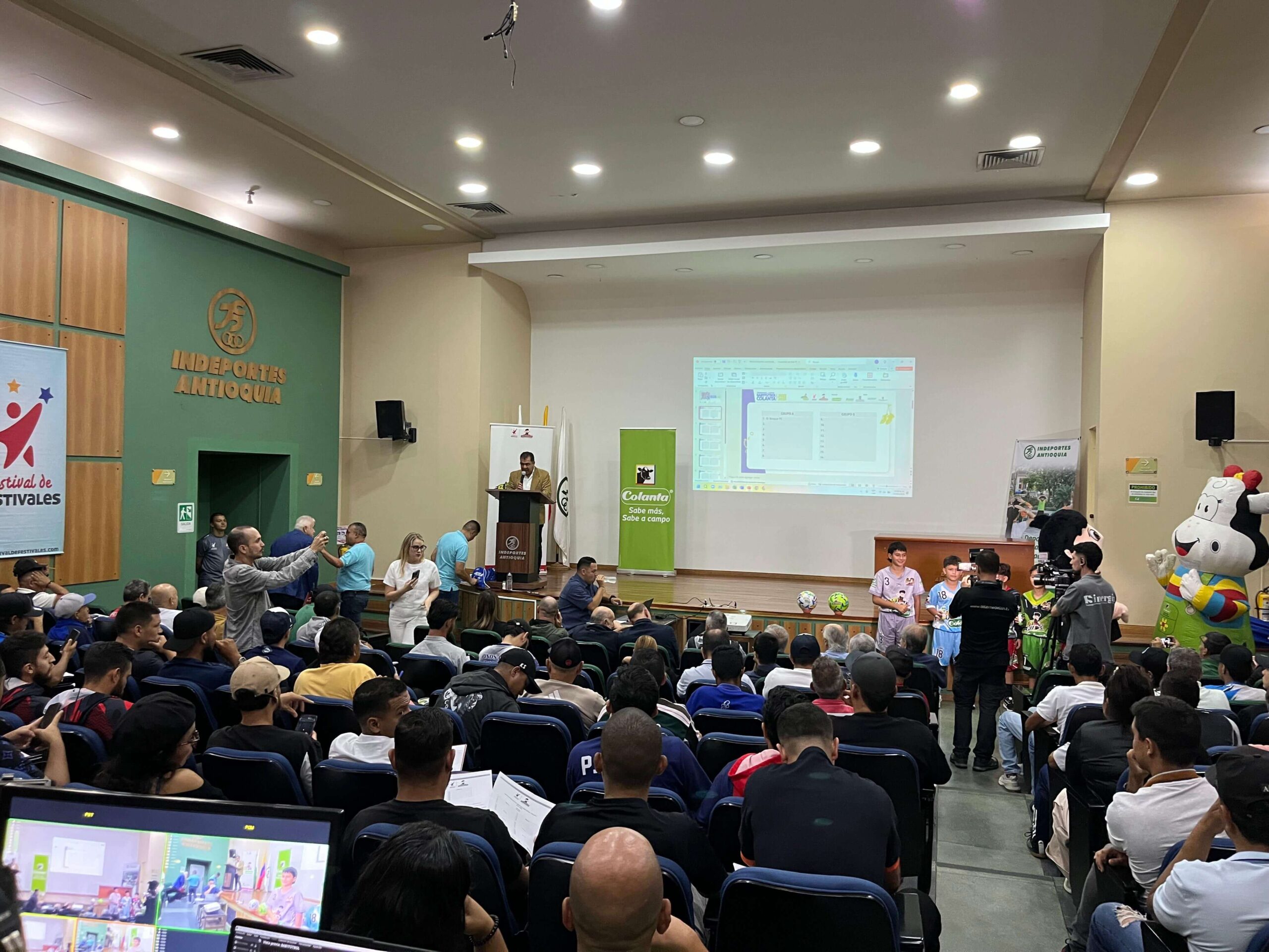 https://www.festivaldefestivales.com/wp-content/uploads/2025/05/inicio-nueva-temporada-babyfutbol-colanta-2025-2026-scaled.jpeg