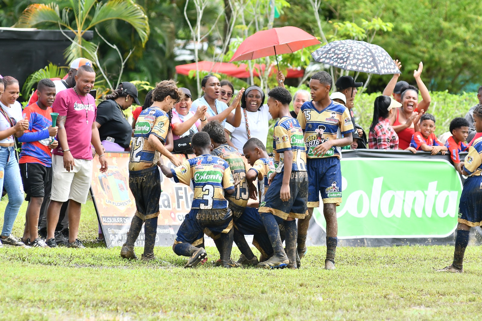 https://www.festivaldefestivales.com/wp-content/uploads/2025/06/barrio-obrero-la-colombia-babyfutbol-festival-de-festivales-2025-26.jpeg