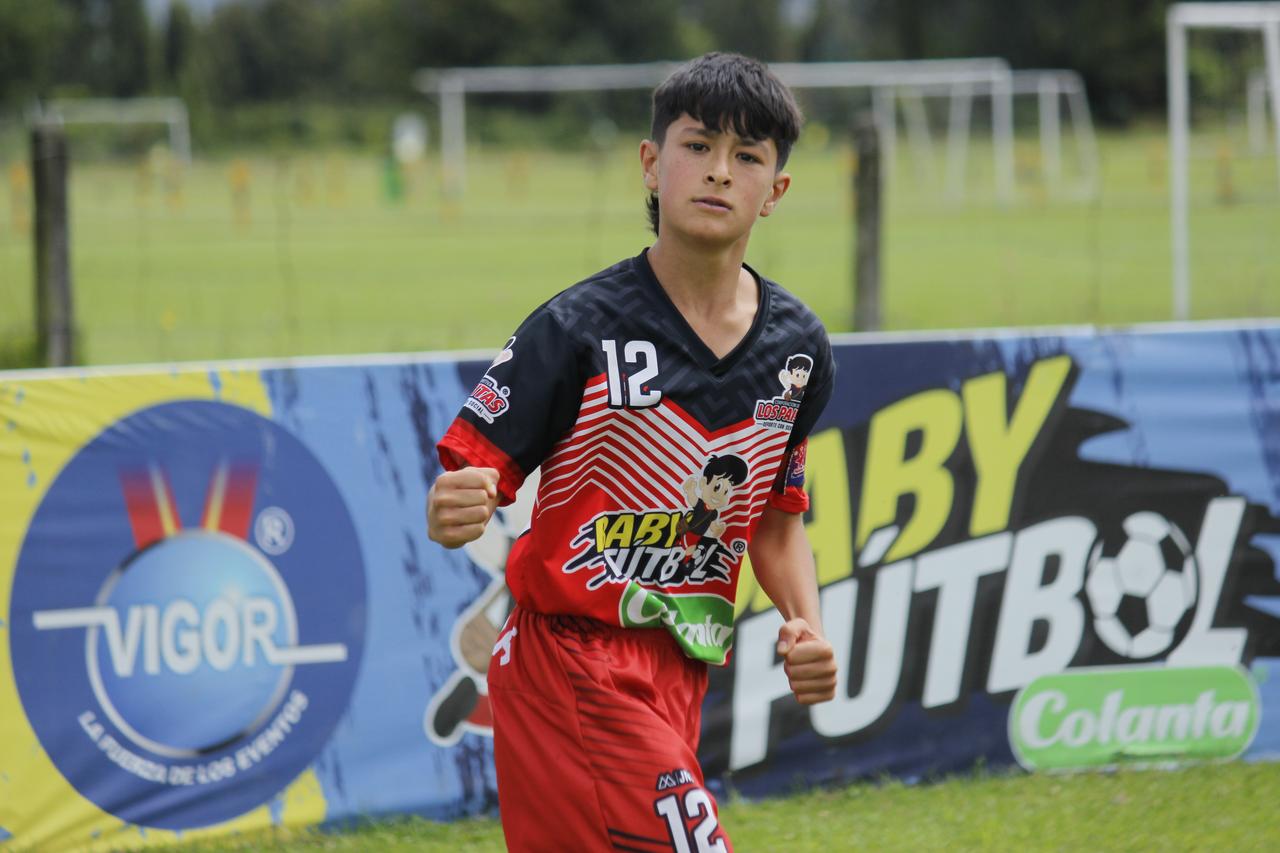 https://www.festivaldefestivales.com/wp-content/uploads/2025/06/finalistas-en-bogota-babyfutbol-colanta-2025-2026.jpeg