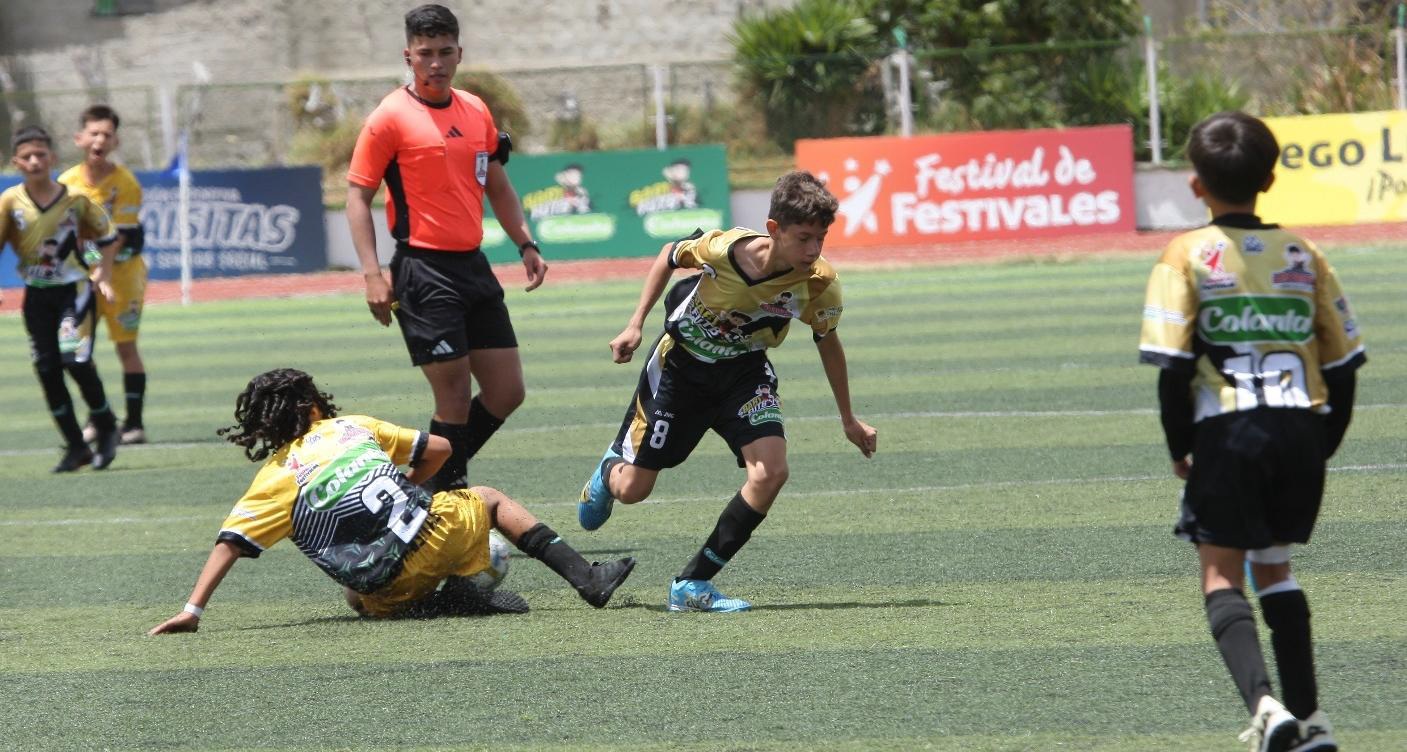 https://www.festivaldefestivales.com/wp-content/uploads/2025/09/cuartos-de-final-babyfutbol-colanta-2025-2026-la-cruz.jpg